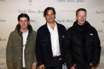 Amsterdam 16 december 2019
Premiere April may June in het deLamar theater met oa in de hoofdrollen Linda de Mol Elise Schaap en Tjitske Reidinga. Vincent Croiset kwam met zijn zoon en een vriendje