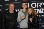 Arnhem 21 december 2019
Badr Hari versus Rico Verhoeven in het geldredome. Wendy v Dijk kwam met zoon Sem v Dijk en haar man Erland Galjaard