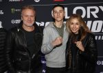 Arnhem 21 december 2019
Badr Hari versus Rico Verhoeven in het geldredome. Wendy v Dijk kwam met zoon Sem v Dijk en haar man Erland Galjaard