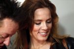 Amsterdam 16 december 2019
Premiere April may June in het deLamar theater met oa in de hoofdrollen Linda de Mol Elise Schaap en Tjitske Reidinga. Rop Verheijen kwam met ilse Wieringa