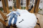 Amsterdam 20 december 2020
Ben Cramer zingt vanuit bed in het Mandelahuisje .