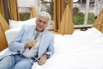 Amsterdam 20 december 2020
Ben Cramer zingt vanuit bed in het Mandelahuisje .