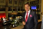 Amsterdam 25 januari 2011
Cast Legalyy Blonde opent amsterdamse effectenbeurs. Aanwezig Pearl Jozefzoon, Albert Verlinde Laura Vlasblom Kim Lian v d Meij Joey Schalker Roy v Iersel en medewerkers van de beurs.
Peter Smulders bv