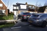 Vinkeveen 29 december en 3 januari 2021/2022
De auto van Andre Hazes staat bij het huis van de ouders van zijn vriendin Anne Rose Zonneveld