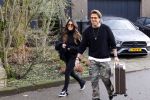 Mijdrecht Schiphol 6 januari 2021
Andre Hazes en zijn nieuwe vriendin Anne Rose gaan samen een paar dagen weg . Ze vertrekken vanaf het huis van Rachel met taxi naar Schiphol .