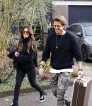 Mijdrecht Schiphol 6 januari 2021
Andre Hazes en zijn nieuwe vriendin Anne Rose gaan samen een paar dagen weg . Ze vertrekken vanaf het huis van Rachel met taxi naar Schiphol .