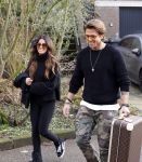 Mijdrecht Schiphol 6 januari 2021
Andre Hazes en zijn nieuwe vriendin Anne Rose gaan samen een paar dagen weg . Ze vertrekken vanaf het huis van Rachel met taxi naar Schiphol .
