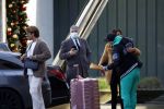 Schiphol Mijdrecht 20 december 2021
Andre Hazes en zijn neef en beste vriend Djarno Hofland worden door Rachel hazes opgehaald op Schiphol na een vakantie naar Las Vegas en Los Angeles. Daarna rijden Andre en zijn moeder naar haar huis in Mijdrecht.