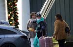 Schiphol Mijdrecht 20 december 2021
Andre Hazes en zijn neef en beste vriend Djarno Hofland worden door Rachel hazes opgehaald op Schiphol na een vakantie naar Las Vegas en Los Angeles. Daarna rijden Andre en zijn moeder naar haar huis in Mijdrecht.