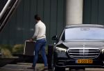 Mijdrecht Schiphol 6 januari 2021
Andre Hazes en zijn nieuwe vriendin Anne Rose gaan samen een paar dagen weg . Ze vertrekken vanaf het huis van Rachel met taxi naar Schiphol .