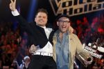 Ede 21 januari 2011
Finale van TVOH The voice of Holland in Ede gepresenteerd door Wendy v Dijk en Martijn Krabbe. Ben Saunders wint uiteindelijk. Ben met dochter en Roel v Velsen
Peter Smulders bv