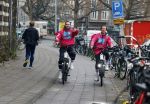 Amsterdam 23 december 2021
Dave Roelvink en een colega als fietskoerier voor Flink in Amsterdam zuid.