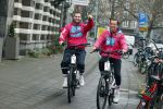 Amsterdam 23 december 2021
Dave Roelvink en een colega als fietskoerier voor Flink in Amsterdam zuid.