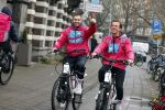 Amsterdam 23 december 2021
Dave Roelvink en een colega als fietskoerier voor Flink in Amsterdam zuid.