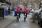 Amsterdam 23 december 2021
Dave Roelvink en een colega als fietskoerier voor Flink in Amsterdam zuid.