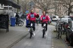 Amsterdam 23 december 2021
Dave Roelvink en een colega als fietskoerier voor Flink in Amsterdam zuid.