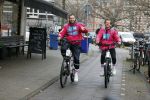 Amsterdam 23 december 2021
Dave Roelvink en een colega als fietskoerier voor Flink in Amsterdam zuid.