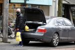 Amsterdam 4 januari 2021
Harry mens doet boodschappen op de beethovenstraat
