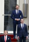 Den haag 10 januari 2022
Balkonscene nieuwe kabinet op paleis Noordeinde.
Koning Willem Alexander Mark Rutte Wopke Hoekstra Hugo de Jonge Kasja ollongren Liesje Schreinemacher Franc Weerwind Dilan Yesilgoz Hanke Bruins Robbert Dijkgraaf Dennis Wiersma Mark Harbers Micky Adriaansens Rob Jetten Henk Staghouwer Christianne v d Wal Karien v Gennip Carola Schouten Ernst Kuipers en Conny Helder .