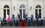 Den haag 10 januari 2022
Balkonscene nieuwe kabinet op paleis Noordeinde.
Koning Willem Alexander Mark Rutte Wopke Hoekstra Hugo de Jonge Kasja ollongren Liesje Schreinemacher Franc Weerwind Dilan Yesilgoz Hanke Bruins Robbert Dijkgraaf Dennis Wiersma Mark Harbers Micky Adriaansens Rob Jetten Henk Staghouwer Christianne v d Wal Karien v Gennip Carola Schouten Ernst Kuipers en Conny Helder .