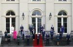 Den haag 10 januari 2022
Balkonscene nieuwe kabinet op paleis Noordeinde.
Koning Willem Alexander Mark Rutte Wopke Hoekstra Hugo de Jonge Kasja ollongren Liesje Schreinemacher Franc Weerwind Dilan Yesilgoz Hanke Bruins Robbert Dijkgraaf Dennis Wiersma Mark Harbers Micky Adriaansens Rob Jetten Henk Staghouwer Christianne v d Wal Karien v Gennip Carola Schouten Ernst Kuipers en Conny Helder .