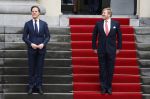 Den haag 10 januari 2022
Balkonscene nieuwe kabinet op paleis Noordeinde.
Koning Willem Alexander Mark Rutte Wopke Hoekstra Hugo de Jonge Kasja ollongren Liesje Schreinemacher Franc Weerwind Dilan Yesilgoz Hanke Bruins Robbert Dijkgraaf Dennis Wiersma Mark Harbers Micky Adriaansens Rob Jetten Henk Staghouwer Christianne v d Wal Karien v Gennip Carola Schouten Ernst Kuipers en Conny Helder .