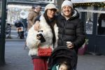 Amsterdam 22 december 2021
Lil Kleine en jaimie Vaes met hun zoon Lion op de cofnelis schuytstraat.