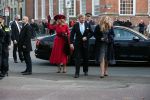 Den Haag 8 december 2021
Prinses Amalia arriveert voor de buitengewone vergadering van de Raad van State. Naast de prinses waren ook koning Willem Alexander en koningin Maxima bij de buitengewone vergadering aanwezig.
Na de vergadering ging Amalia in de tuin een boom planten.