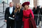 Den Haag 8 december 2021
Prinses Amalia arriveert voor de buitengewone vergadering van de Raad van State. Naast de prinses waren ook koning Willem Alexander en koningin Maxima bij de buitengewone vergadering aanwezig.
Na de vergadering ging Amalia in de tuin een boom planten.