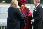 Den Haag 8 december 2021
Prinses Amalia arriveert voor de buitengewone vergadering van de Raad van State. Naast de prinses waren ook koning Willem Alexander en koningin Maxima bij de buitengewone vergadering aanwezig.
Na de vergadering ging Amalia in de tuin een boom planten.