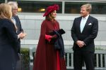 Den Haag 8 december 2021
Prinses Amalia arriveert voor de buitengewone vergadering van de Raad van State. Naast de prinses waren ook koning Willem Alexander en koningin Maxima bij de buitengewone vergadering aanwezig.
Na de vergadering ging Amalia in de tuin een boom planten.
