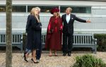 Den Haag 8 december 2021
Prinses Amalia arriveert voor de buitengewone vergadering van de Raad van State. Naast de prinses waren ook koning Willem Alexander en koningin Maxima bij de buitengewone vergadering aanwezig.
Na de vergadering ging Amalia in de tuin een boom planten.