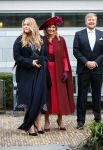 Den Haag 8 december 2021
Prinses Amalia arriveert voor de buitengewone vergadering van de Raad van State. Naast de prinses waren ook koning Willem Alexander en koningin Maxima bij de buitengewone vergadering aanwezig.
Na de vergadering ging Amalia in de tuin een boom planten.
