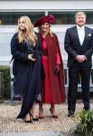 Den Haag 8 december 2021
Prinses Amalia arriveert voor de buitengewone vergadering van de Raad van State. Naast de prinses waren ook koning Willem Alexander en koningin Maxima bij de buitengewone vergadering aanwezig.
Na de vergadering ging Amalia in de tuin een boom planten.