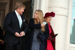 Den Haag 8 december 2021
Prinses Amalia arriveert voor de buitengewone vergadering van de Raad van State. Naast de prinses waren ook koning Willem Alexander en koningin Maxima bij de buitengewone vergadering aanwezig.
Na de vergadering ging Amalia in de tuin een boom planten.