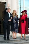 Den Haag 8 december 2021
Prinses Amalia arriveert voor de buitengewone vergadering van de Raad van State. Naast de prinses waren ook koning Willem Alexander en koningin Maxima bij de buitengewone vergadering aanwezig.
Na de vergadering ging Amalia in de tuin een boom planten.
