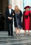Den Haag 8 december 2021
Prinses Amalia arriveert voor de buitengewone vergadering van de Raad van State. Naast de prinses waren ook koning Willem Alexander en koningin Maxima bij de buitengewone vergadering aanwezig.
Na de vergadering ging Amalia in de tuin een boom planten.
