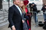Den Haag 8 december 2021
Prinses Amalia arriveert voor de buitengewone vergadering van de Raad van State. Naast de prinses waren ook koning Willem Alexander en koningin Maxima bij de buitengewone vergadering aanwezig.
Na de vergadering ging Amalia in de tuin een boom planten.
