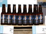 Elst 15 december 2021
Rene Leblanc en zijn vouw in de Albert Heijn met zijn bier .