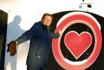 Amsterdam 21 december 2021
Robert ten Brink en zijn vrouw bij opnames all you need is love op museumplein.