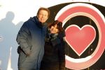 Amsterdam 21 december 2021
Robert ten Brink en zijn vrouw bij opnames all you need is love op museumplein.