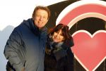 Amsterdam 21 december 2021
Robert ten Brink en zijn vrouw bij opnames all you need is love op museumplein.