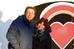 Amsterdam 21 december 2021
Robert ten Brink en zijn vrouw bij opnames all you need is love op museumplein.