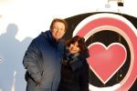 Amsterdam 21 december 2021
Robert ten Brink en zijn vrouw bij opnames all you need is love op museumplein.
