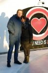 Amsterdam 21 december 2021
Robert ten Brink en zijn vrouw bij opnames all you need is love op museumplein.