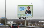 Schiphol 18 december 2021
Robert ten Brink maakt reclame voor spoedtest.nl coronacheck