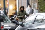 Amsterdam 22 januari 2011
Robine v d Meer met een kapotte auto. Oa Prins Bernhard jr helpt haar.
Peter Smulders bv