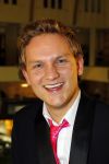 Amsterdam 25 januari 2011
Cast Legalyy Blonde opent amsterdamse effectenbeurs. Aanwezig Pearl Jozefzoon, Albert Verlinde Laura Vlasblom Kim Lian v d Meij Joey Schalker Roy v Iersel en medewerkers van de beurs.
Peter Smulders bv