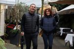 Amsterdam 4 december 2021
Ruud Gullit en zijn vriendin Karin de Rooij in Amsterdam zuid