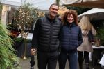 Amsterdam 4 december 2021
Ruud Gullit en zijn vriendin Karin de Rooij in Amsterdam zuid